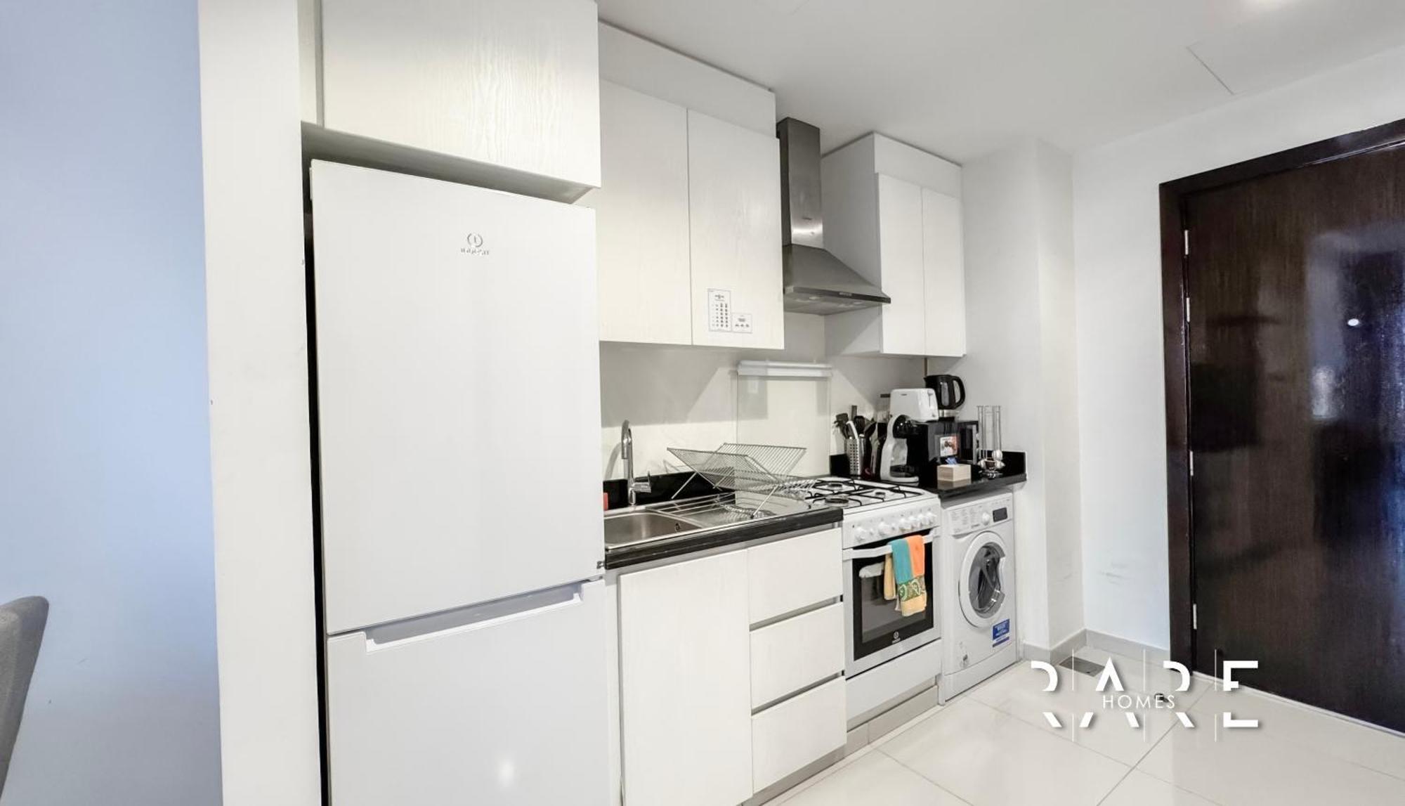 Rare Homes - Desert View - South - Near Metro Station - Celestia - R767 Apartment